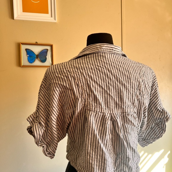 Love, tree size large, striped button-down, short sleeve shirt - Picture 6 of 9